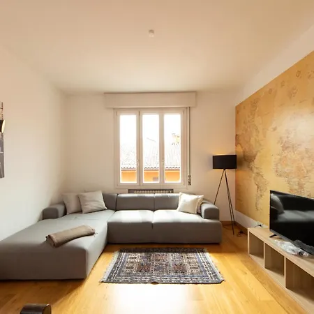 Isaia Apartman